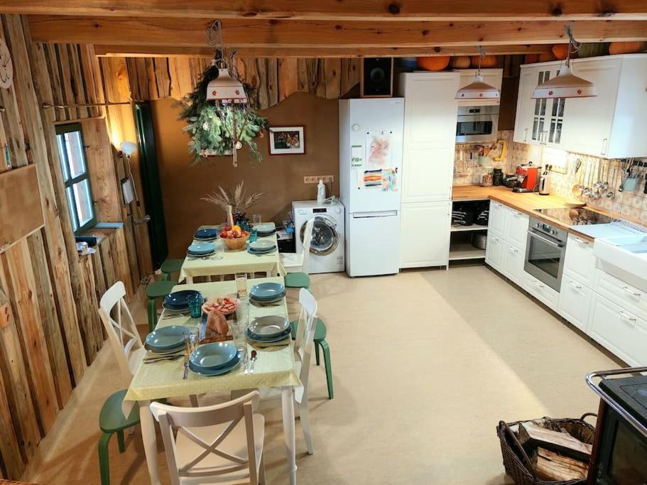 Chalet Boruvka - Biofarma Na Samote V Lesich Benešov Kültér fotó