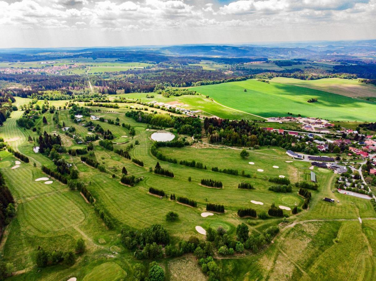Chalet Boruvka - Biofarma Na Samote V Lesich Benešov Kültér fotó